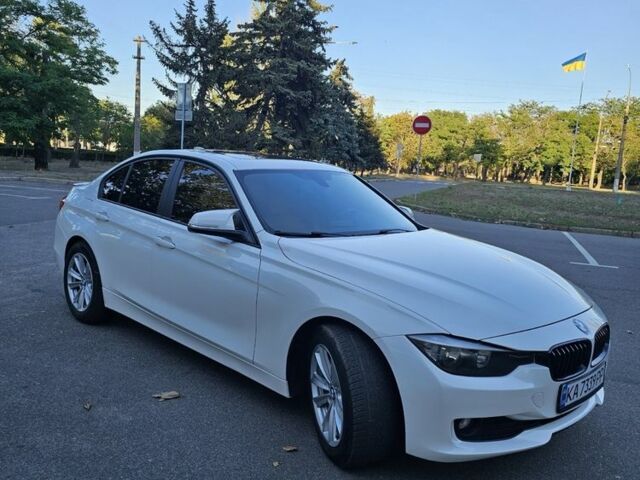 Белый БМВ 3 Серия, объемом двигателя 2 л и пробегом 207 тыс. км за 10796 $, фото 6 на Automoto.ua
