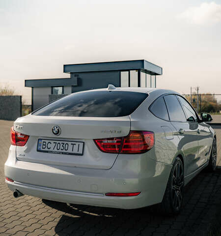 Білий БМВ 3 Серія, об'ємом двигуна 2 л та пробігом 229 тис. км за 17700 $, фото 10 на Automoto.ua