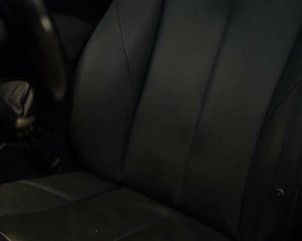 Белый БМВ 3 Серия, объемом двигателя 2 л и пробегом 173 тыс. км за 12600 $, фото 20 на Automoto.ua