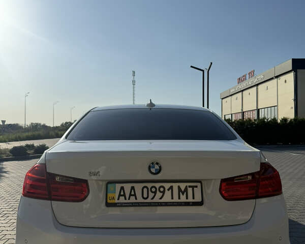 Білий БМВ 3 Серія, об'ємом двигуна 1.6 л та пробігом 171 тис. км за 13700 $, фото 3 на Automoto.ua