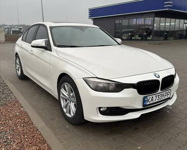 Белый БМВ 3 Серия, объемом двигателя 2 л и пробегом 200 тыс. км за 8200 $, фото 3 на Automoto.ua