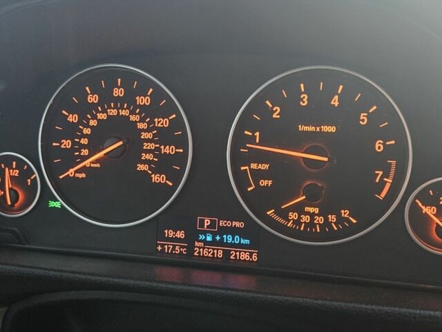 Белый БМВ 3 Серия, объемом двигателя 2 л и пробегом 216 тыс. км за 13000 $, фото 6 на Automoto.ua