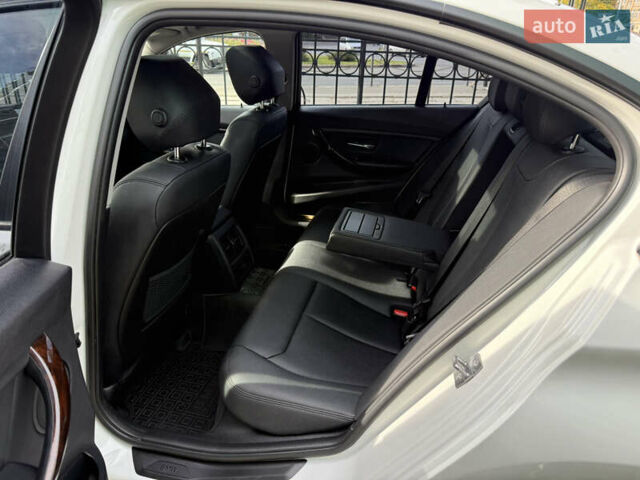 БМВ 3 Серия 2013 в Одессе на Automoto.ua Белый БМВ 3 Серия, объемом двигателя 2 л и пробегом 138 тыс. км за 10900 $, фото 14 на Automoto.ua