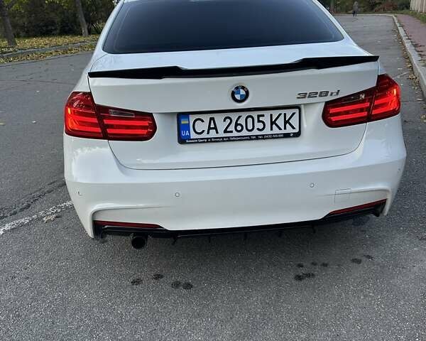 Белый БМВ 3 Серия, объемом двигателя 2 л и пробегом 232 тыс. км за 16400 $, фото 9 на Automoto.ua