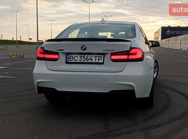 Білий БМВ 3 Серія, об'ємом двигуна 2 л та пробігом 189 тис. км за 15500 $, фото 14 на Automoto.ua