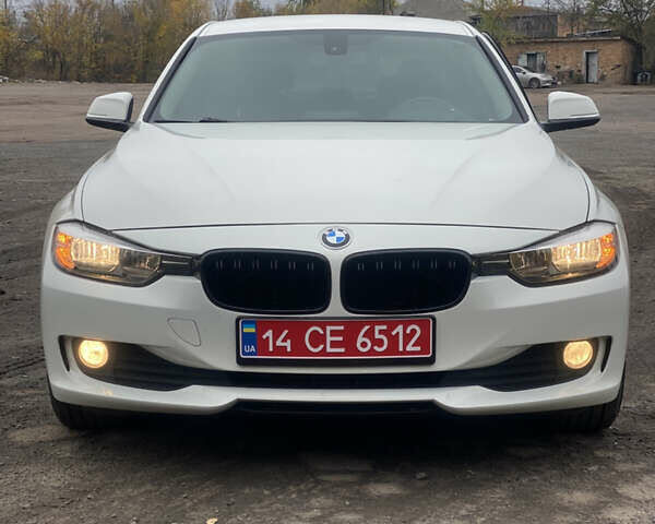 БМВ 3 Серия 2013 в Пирятине на Automoto.ua Белый БМВ 3 Серия, объемом двигателя 2 л и пробегом 203 тыс. км за 11500 $, фото 6 на Automoto.ua