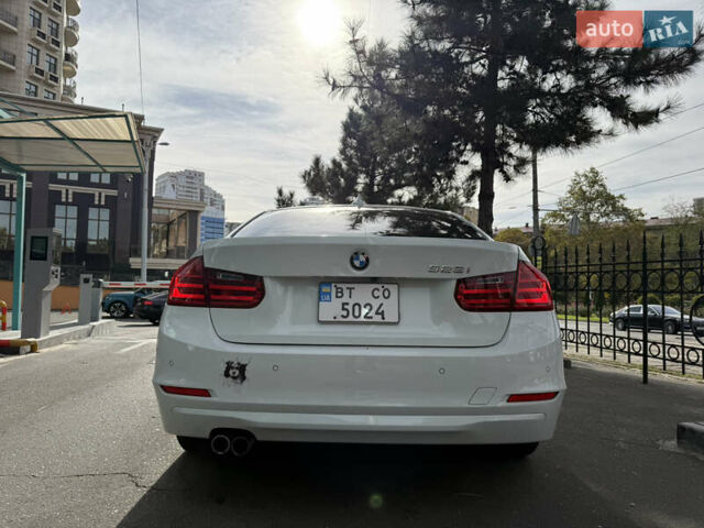БМВ 3 Серия 2013 в Одессе на Automoto.ua Белый БМВ 3 Серия, объемом двигателя 2 л и пробегом 138 тыс. км за 10900 $, фото 7 на Automoto.ua