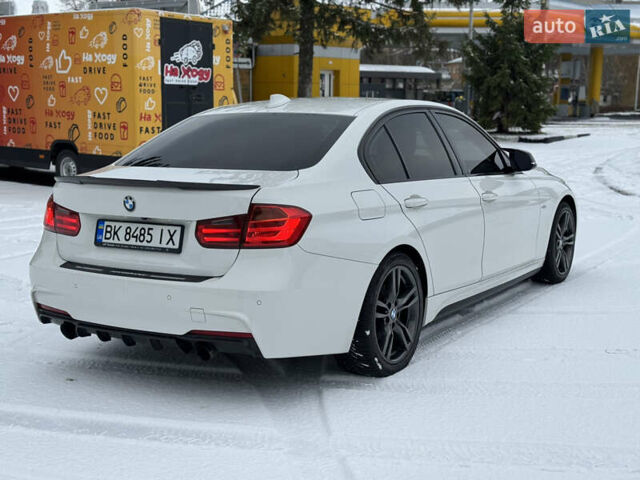 Білий БМВ 3 Серія, об'ємом двигуна 2 л та пробігом 243 тис. км за 16400 $, фото 11 на Automoto.ua