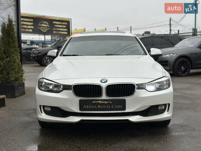 Білий БМВ 3 Серія, об'ємом двигуна 2 л та пробігом 212 тис. км за 13900 $, фото 6 на Automoto.ua