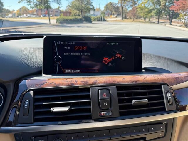 Белый БМВ 3 Серия, объемом двигателя 2 л и пробегом 90 тыс. км за 10100 $, фото 8 на Automoto.ua