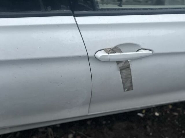 Білий БМВ 3 Серія, об'ємом двигуна 2 л та пробігом 123 тис. км за 7000 $, фото 2 на Automoto.ua