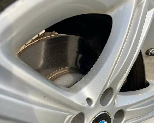 Білий БМВ 3 Серія, об'ємом двигуна 2 л та пробігом 217 тис. км за 9900 $, фото 17 на Automoto.ua