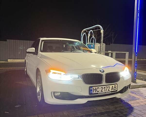 Білий БМВ 3 Серія, об'ємом двигуна 2 л та пробігом 109 тис. км за 12500 $, фото 15 на Automoto.ua