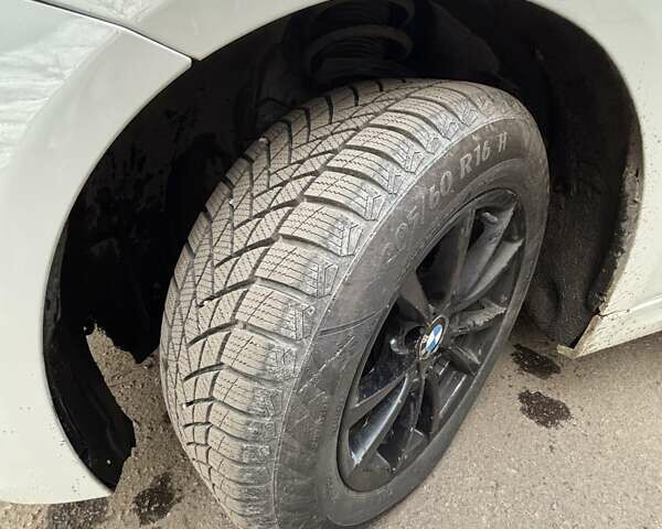 Белый БМВ 3 Серия, объемом двигателя 2 л и пробегом 350 тыс. км за 12500 $, фото 12 на Automoto.ua