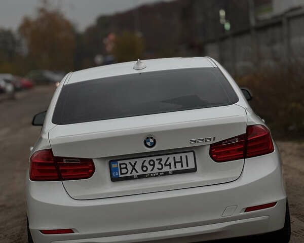 Белый БМВ 3 Серия, объемом двигателя 2 л и пробегом 173 тыс. км за 12600 $, фото 5 на Automoto.ua