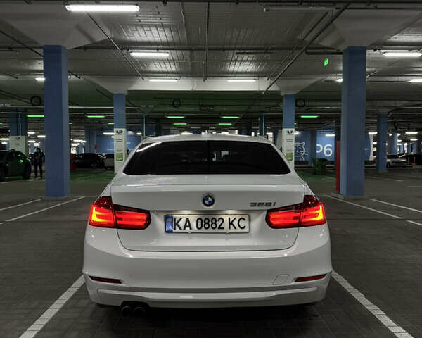 Білий БМВ 3 Серія, об'ємом двигуна 2 л та пробігом 101 тис. км за 13700 $, фото 5 на Automoto.ua