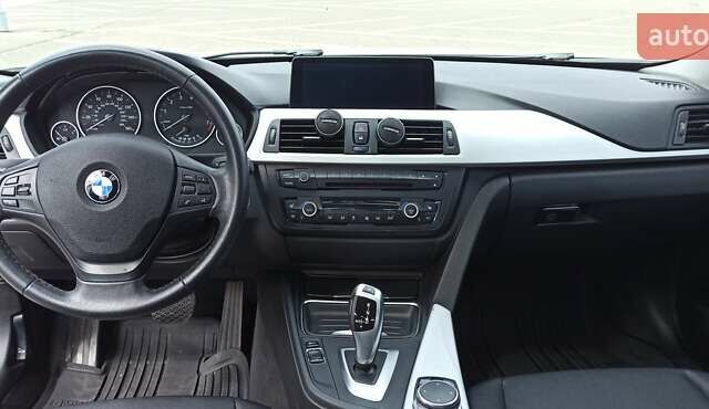 Білий БМВ 3 Серія, об'ємом двигуна 2 л та пробігом 155 тис. км за 15000 $, фото 12 на Automoto.ua