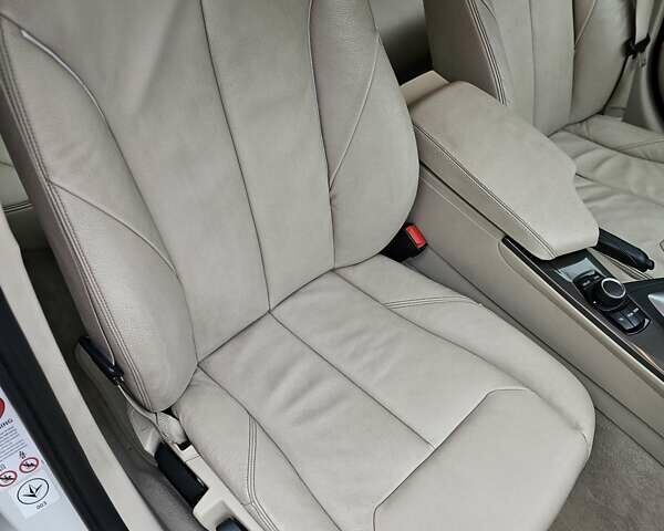 Белый БМВ 3 Серия, объемом двигателя 2 л и пробегом 97 тыс. км за 17300 $, фото 32 на Automoto.ua