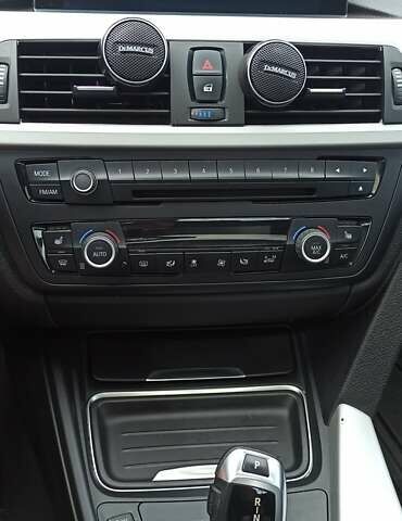 Білий БМВ 3 Серія, об'ємом двигуна 2 л та пробігом 155 тис. км за 15000 $, фото 15 на Automoto.ua