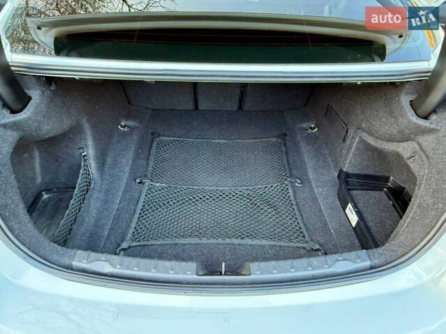 Білий БМВ 3 Серія, об'ємом двигуна 2.98 л та пробігом 146 тис. км за 18500 $, фото 9 на Automoto.ua