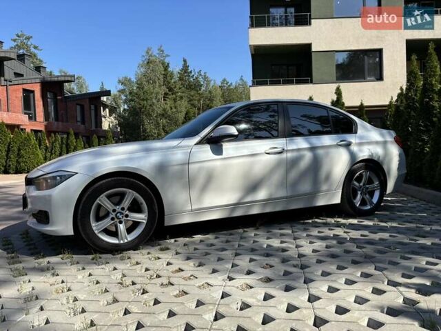 Білий БМВ 3 Серія, об'ємом двигуна 2 л та пробігом 192 тис. км за 14500 $, фото 16 на Automoto.ua