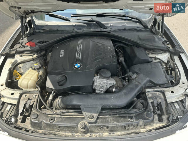 Белый БМВ 3 Серия, объемом двигателя 3 л и пробегом 140 тыс. км за 20000 $, фото 29 на Automoto.ua