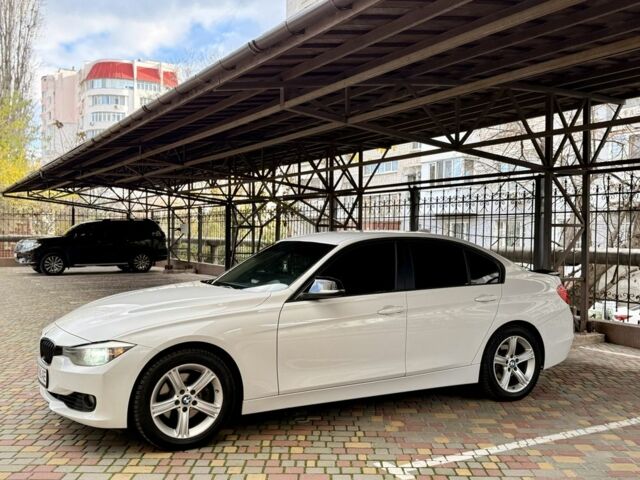 Белый БМВ 3 Серия, объемом двигателя 2 л и пробегом 250 тыс. км за 11800 $, фото 3 на Automoto.ua