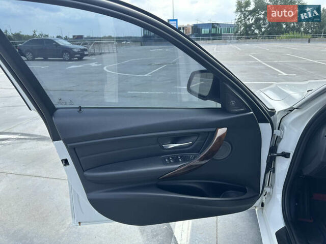 Белый БМВ 3 Серия, объемом двигателя 3 л и пробегом 140 тыс. км за 20000 $, фото 11 на Automoto.ua