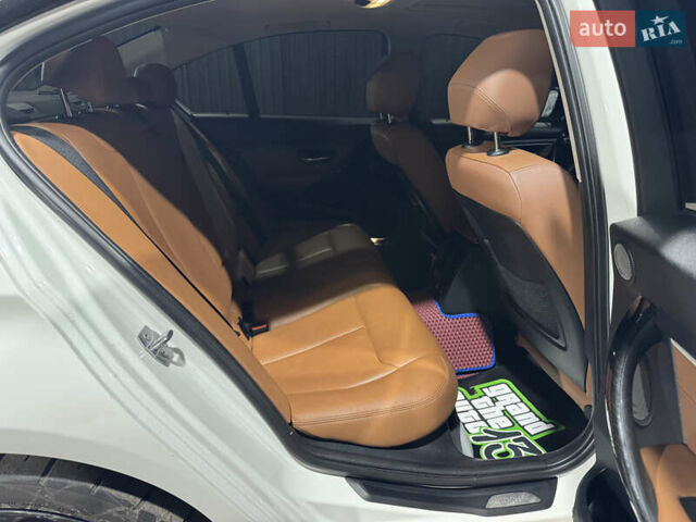 Белый БМВ 3 Серия, объемом двигателя 0 л и пробегом 184 тыс. км за 15500 $, фото 32 на Automoto.ua