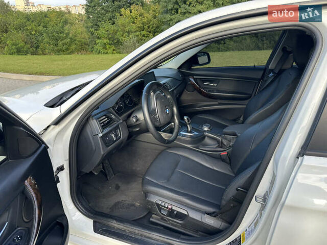 Белый БМВ 3 Серия, объемом двигателя 2 л и пробегом 114 тыс. км за 15700 $, фото 10 на Automoto.ua