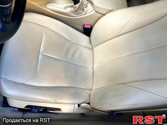 Белый БМВ 3 Серия, объемом двигателя 2 л и пробегом 105 тыс. км за 12700 $, фото 9 на Automoto.ua