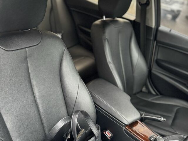 Белый БМВ 3 Серия, объемом двигателя 2 л и пробегом 237 тыс. км за 13500 $, фото 5 на Automoto.ua