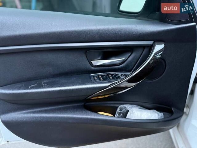 Белый БМВ 3 Серия, объемом двигателя 2 л и пробегом 197 тыс. км за 11500 $, фото 39 на Automoto.ua