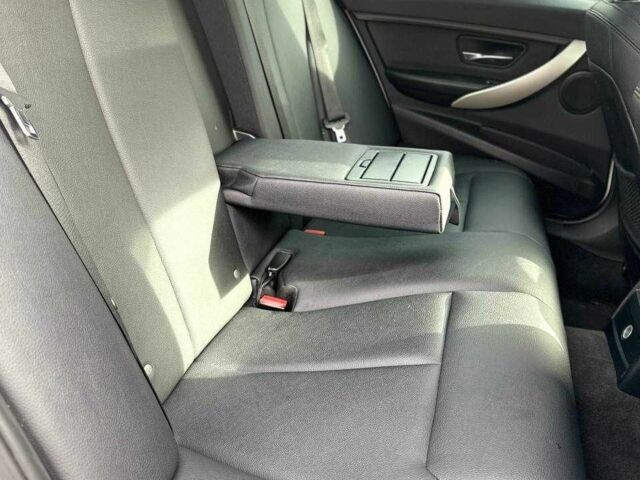 Белый БМВ 3 Серия, объемом двигателя 2 л и пробегом 213 тыс. км за 14300 $, фото 6 на Automoto.ua