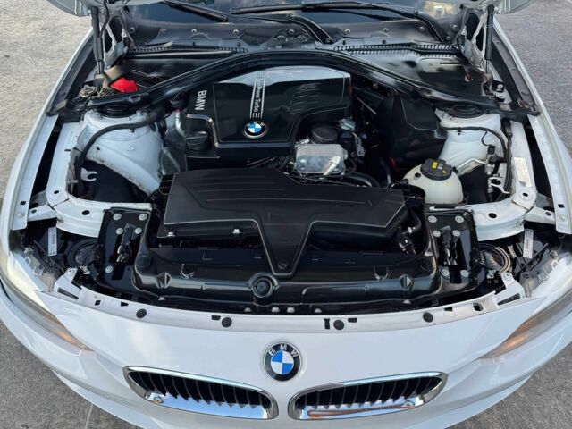 Белый БМВ 3 Серия, объемом двигателя 2 л и пробегом 81 тыс. км за 6400 $, фото 12 на Automoto.ua