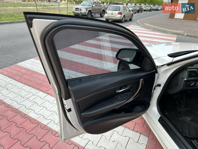 Білий БМВ 3 Серія, об'ємом двигуна 2.98 л та пробігом 162 тис. км за 16700 $, фото 15 на Automoto.ua