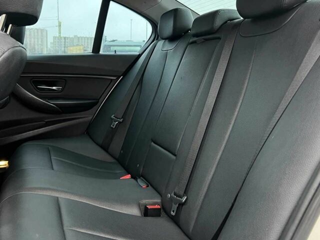 Белый БМВ 3 Серия, объемом двигателя 2 л и пробегом 297 тыс. км за 10650 $, фото 19 на Automoto.ua