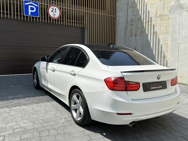 Белый БМВ 3 Серия, объемом двигателя 2 л и пробегом 290 тыс. км за 9700 $, фото 4 на Automoto.ua