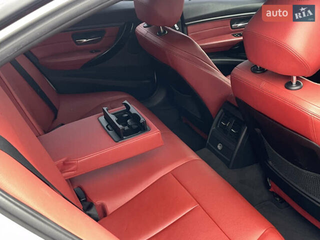 Белый БМВ 3 Серия, объемом двигателя 3 л и пробегом 153 тыс. км за 16000 $, фото 38 на Automoto.ua