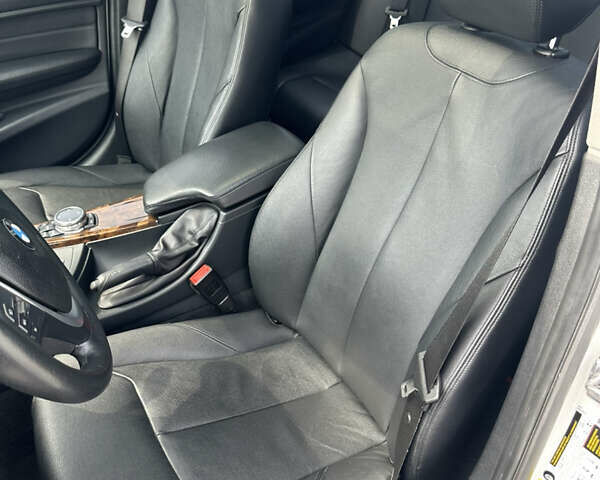 Белый БМВ 3 Серия, объемом двигателя 3 л и пробегом 140 тыс. км за 20000 $, фото 20 на Automoto.ua