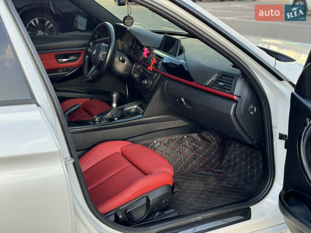 Білий БМВ 3 Серія, об'ємом двигуна 2 л та пробігом 262 тис. км за 15000 $, фото 14 на Automoto.ua
