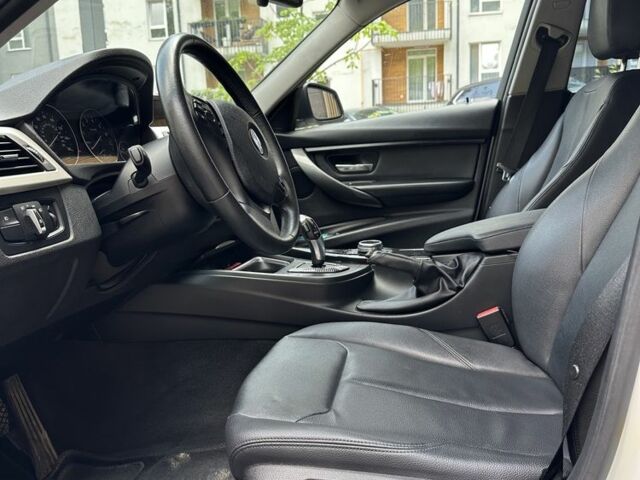 Белый БМВ 3 Серия, объемом двигателя 2 л и пробегом 290 тыс. км за 9700 $, фото 6 на Automoto.ua