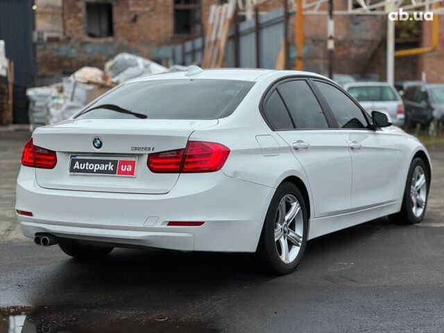 Белый БМВ 3 Серия, объемом двигателя 2 л и пробегом 189 тыс. км за 13290 $, фото 10 на Automoto.ua