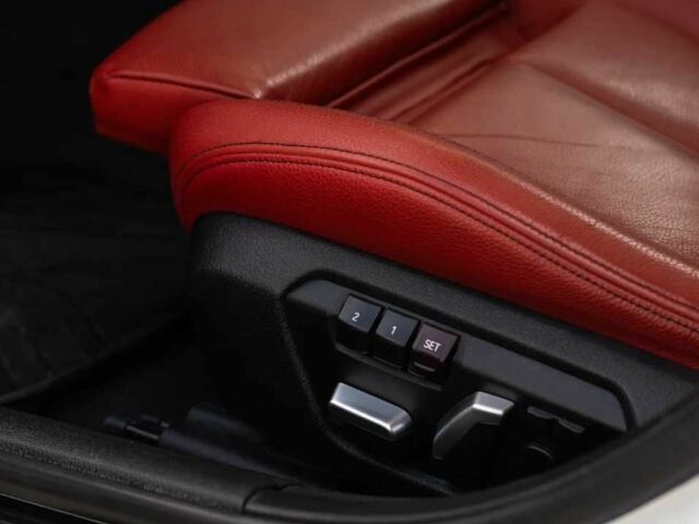 Білий БМВ 3 Серія, об'ємом двигуна 2 л та пробігом 143 тис. км за 14500 $, фото 9 на Automoto.ua