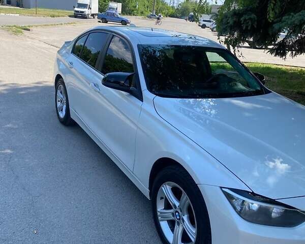 Белый БМВ 3 Серия, объемом двигателя 2 л и пробегом 172 тыс. км за 13000 $, фото 3 на Automoto.ua