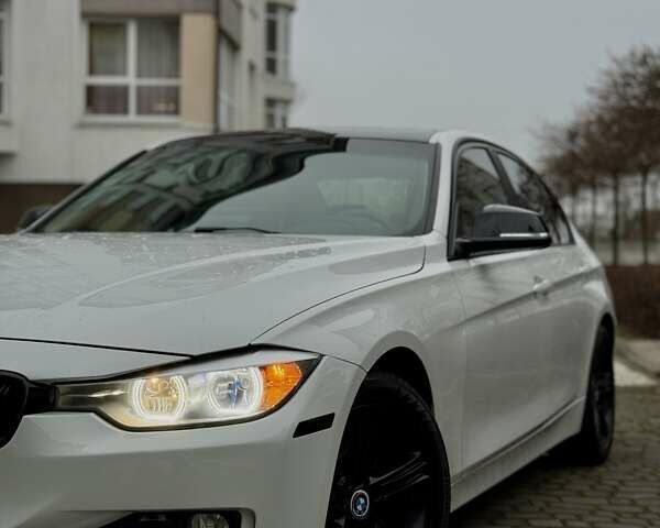 Белый БМВ 3 Серия, объемом двигателя 2 л и пробегом 100 тыс. км за 13300 $, фото 11 на Automoto.ua