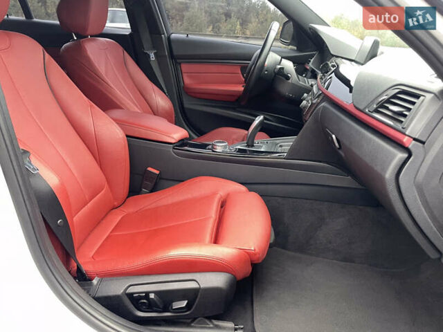 Белый БМВ 3 Серия, объемом двигателя 3 л и пробегом 153 тыс. км за 16000 $, фото 45 на Automoto.ua