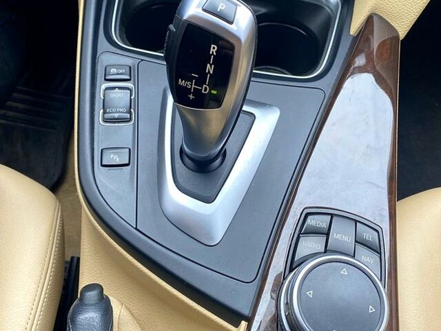 Белый БМВ 3 Серия, объемом двигателя 2 л и пробегом 105 тыс. км за 12700 $, фото 2 на Automoto.ua