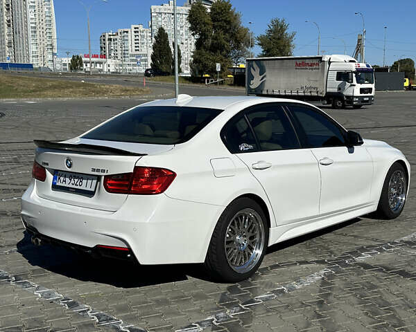 Белый БМВ 3 Серия, объемом двигателя 2 л и пробегом 183 тыс. км за 18500 $, фото 6 на Automoto.ua
