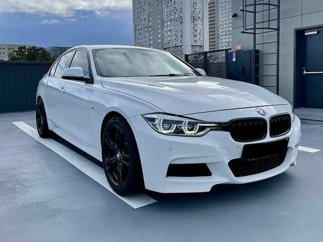 Белый БМВ 3 Серия, объемом двигателя 2 л и пробегом 130 тыс. км за 11000 $, фото 2 на Automoto.ua